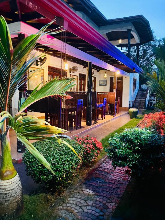 Hotel Montana Rest Anuradhapura Zewnętrze zdjęcie