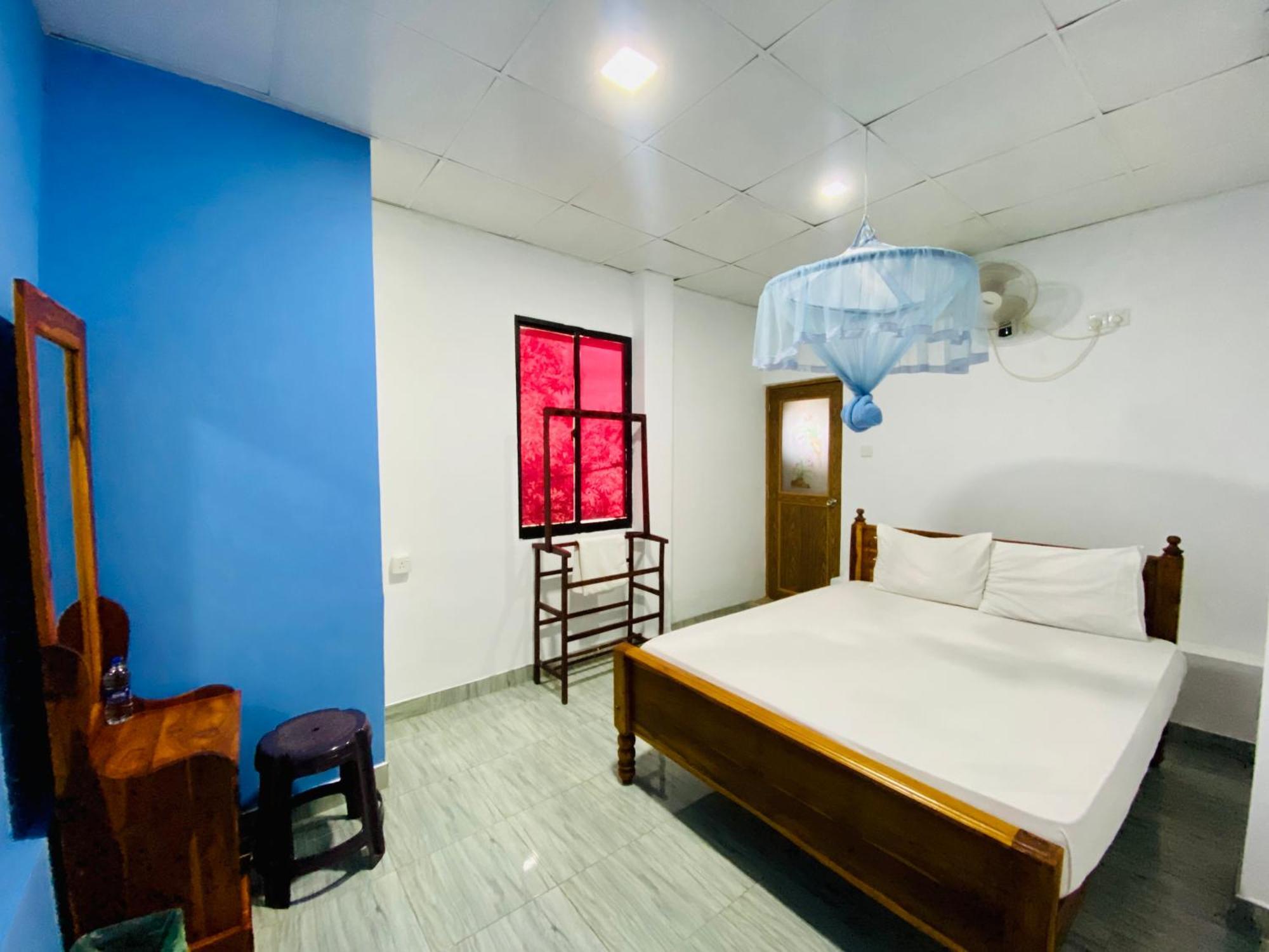 Hotel Montana Rest Anuradhapura Zewnętrze zdjęcie