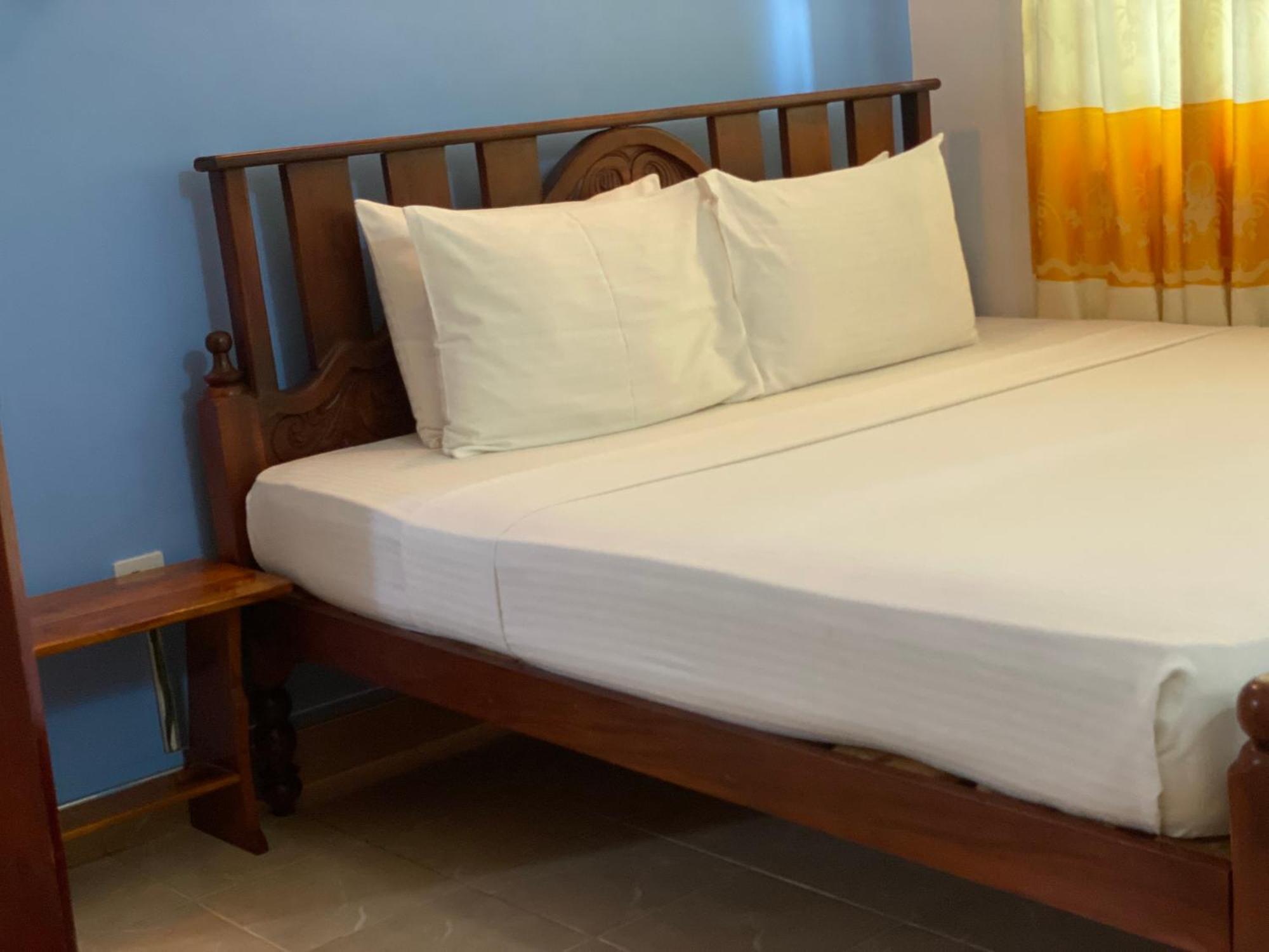 Hotel Montana Rest Anuradhapura Zewnętrze zdjęcie