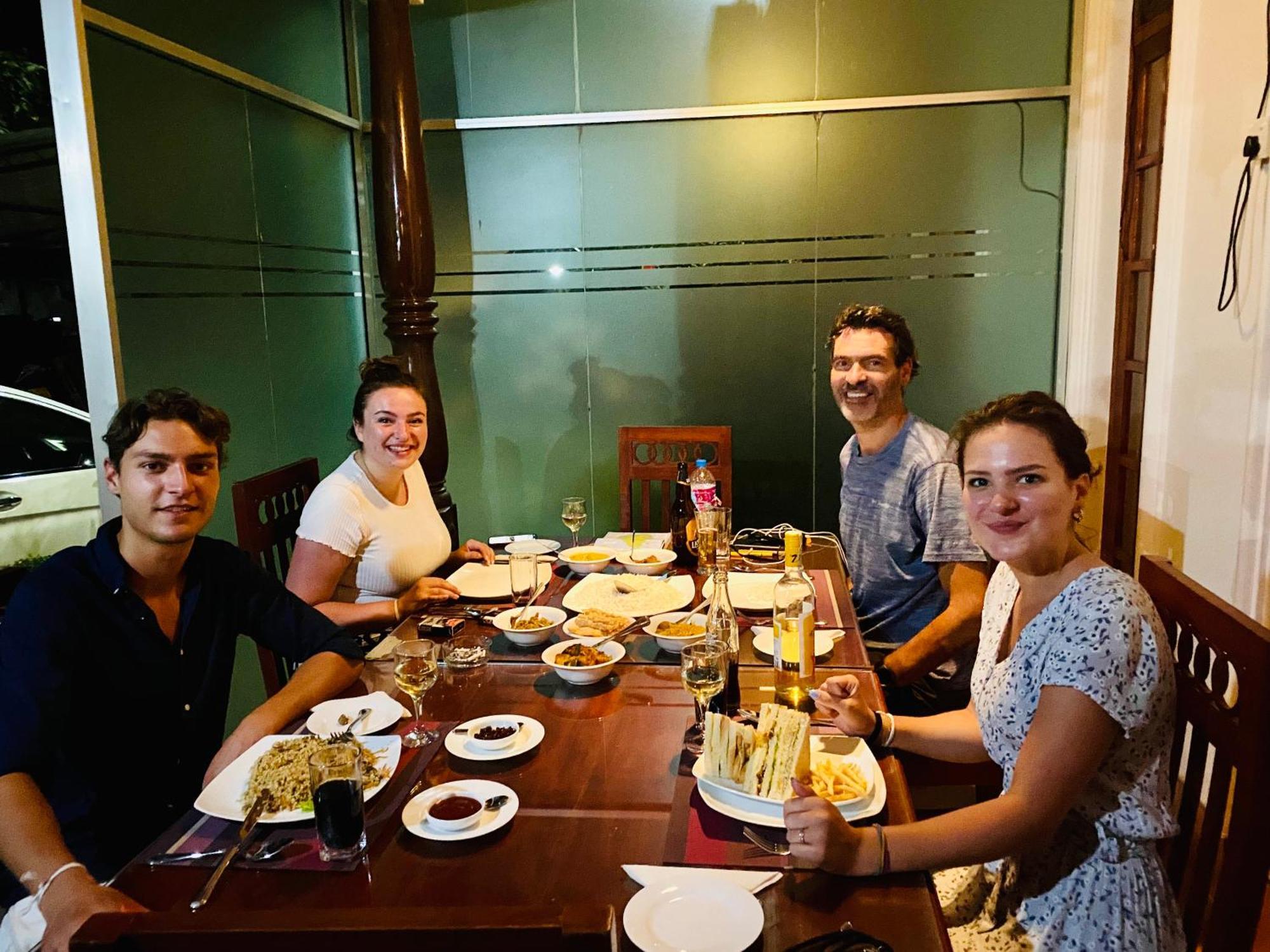 Hotel Montana Rest Anuradhapura Zewnętrze zdjęcie