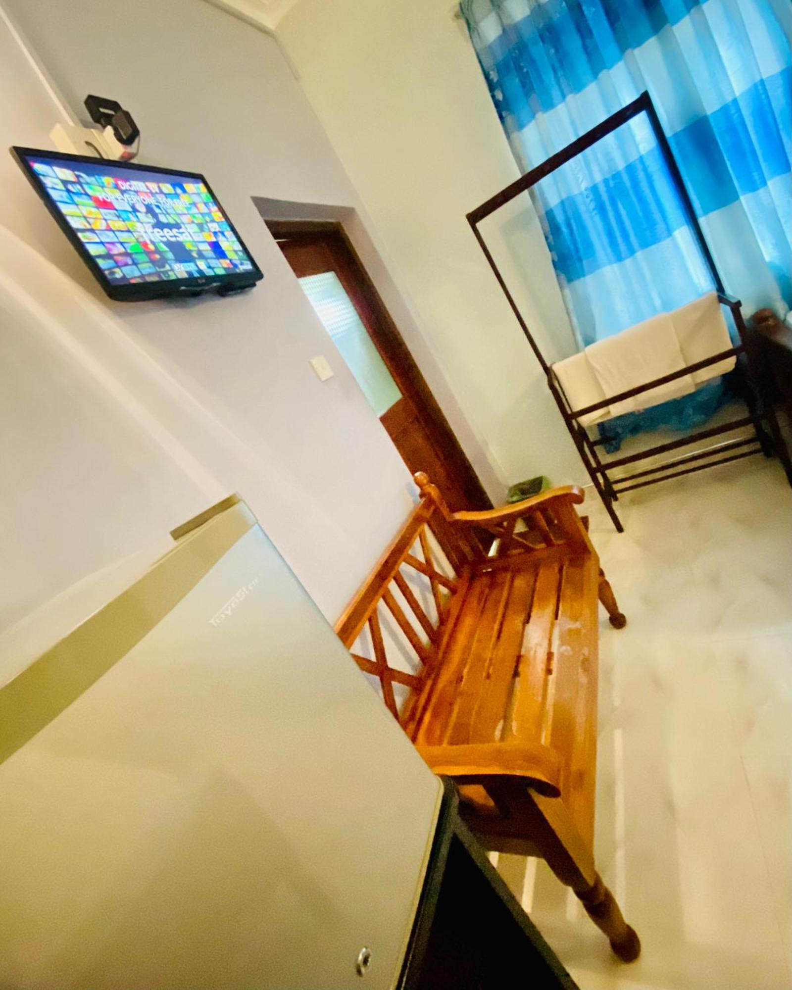 Hotel Montana Rest Anuradhapura Zewnętrze zdjęcie