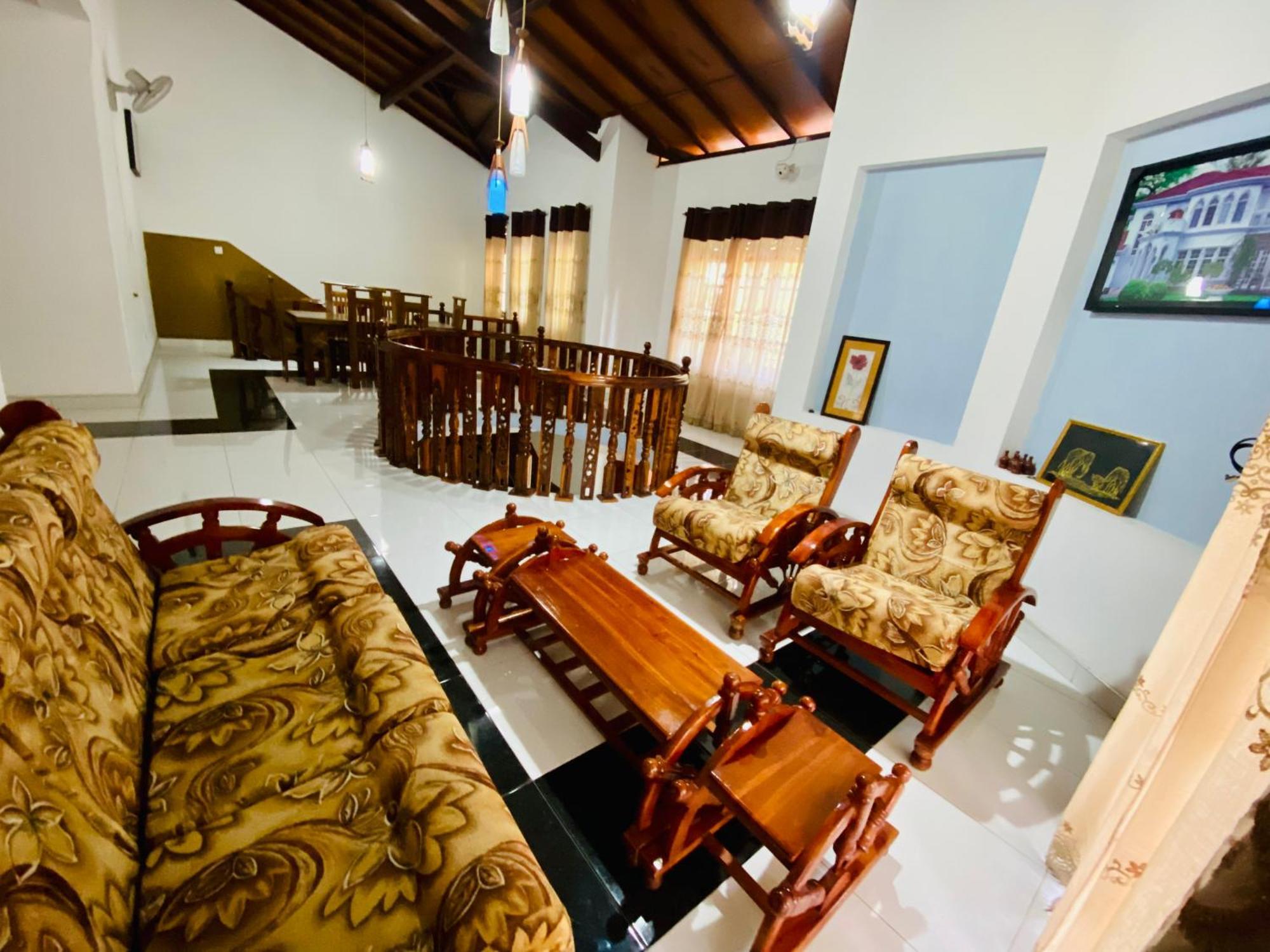 Hotel Montana Rest Anuradhapura Zewnętrze zdjęcie