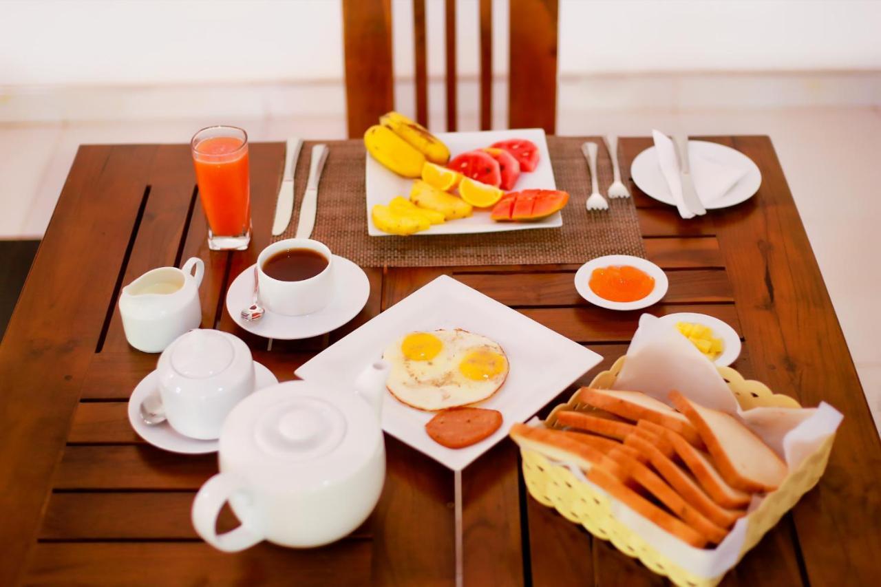 Hotel Montana Rest Anuradhapura Zewnętrze zdjęcie